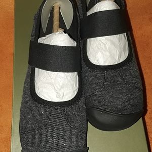 BNIB keen Sienna maryjane flats